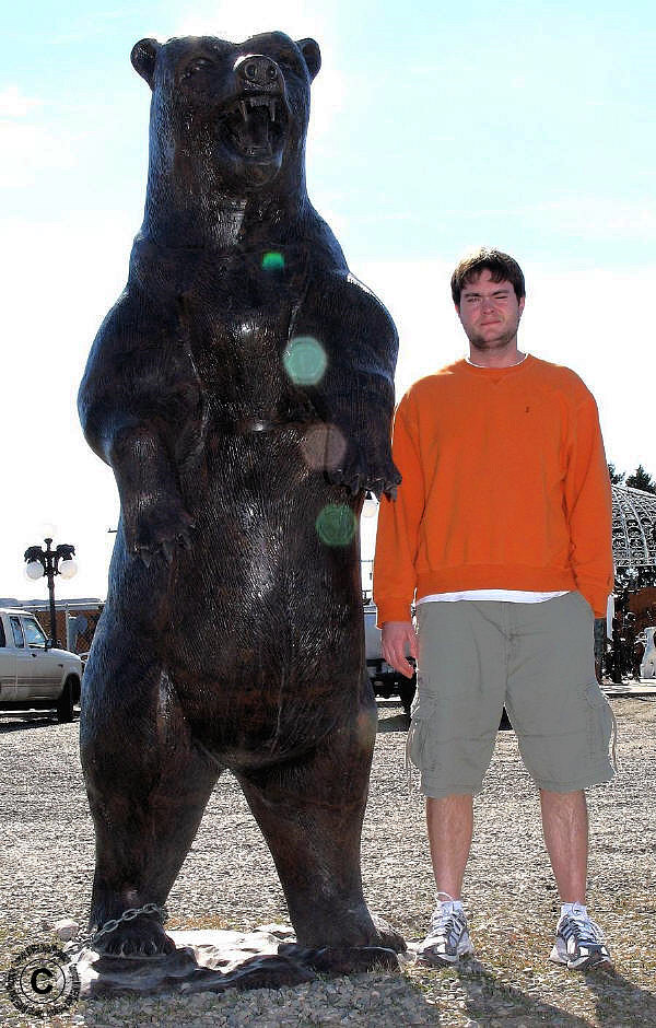 8 Foot Grizzly